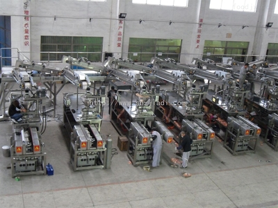 巧克力包装机 提升小糖果食品包装效率的关键设备